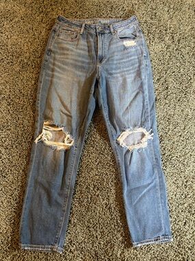 American Eagle Mom Jean Distressed Comfort Stretch Waistband Womens Size 10